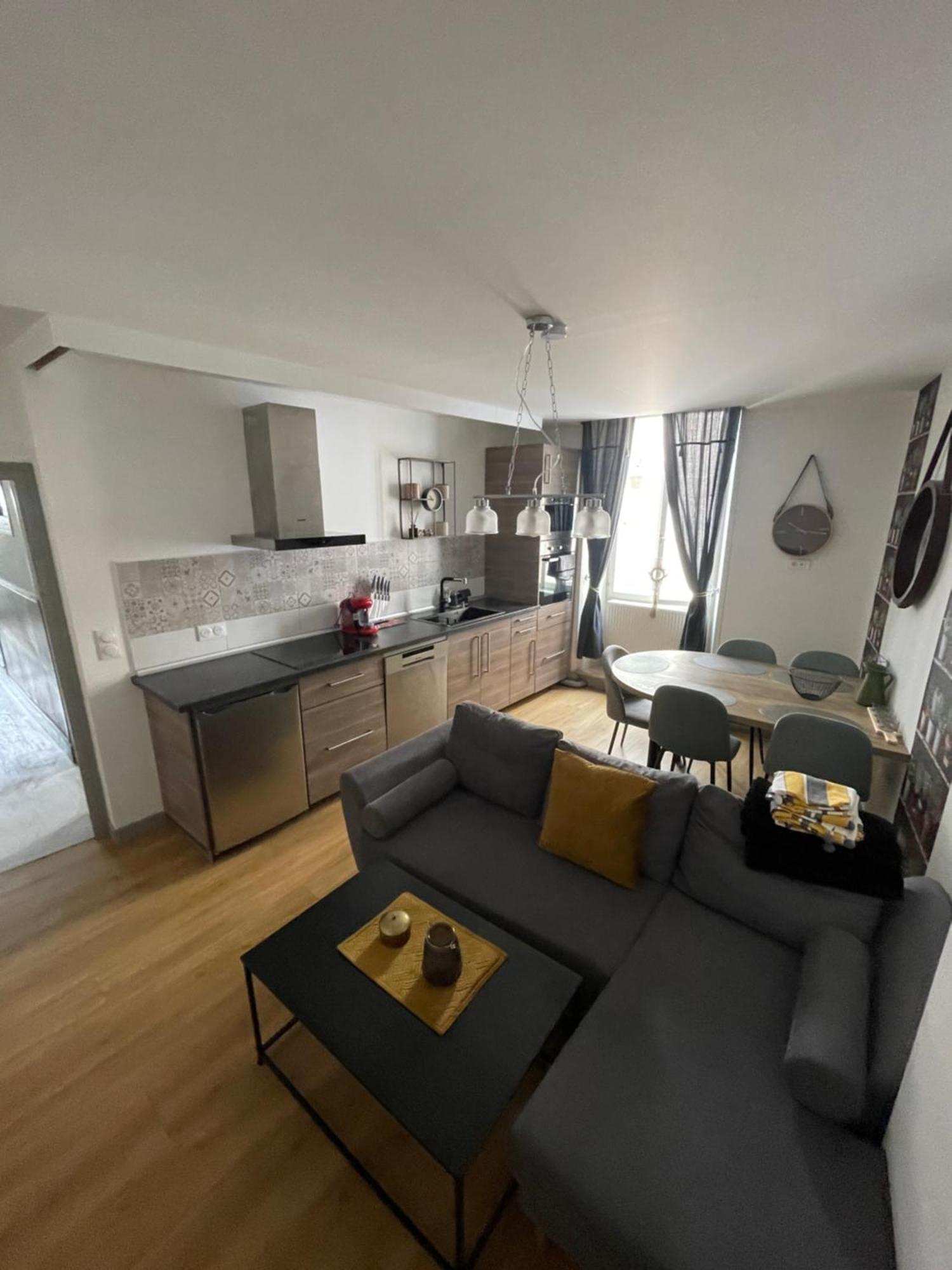 Appartement Moderne Centre Ville, 5 Personnes, 65 M2 스뮤엉옥수아 외부 사진